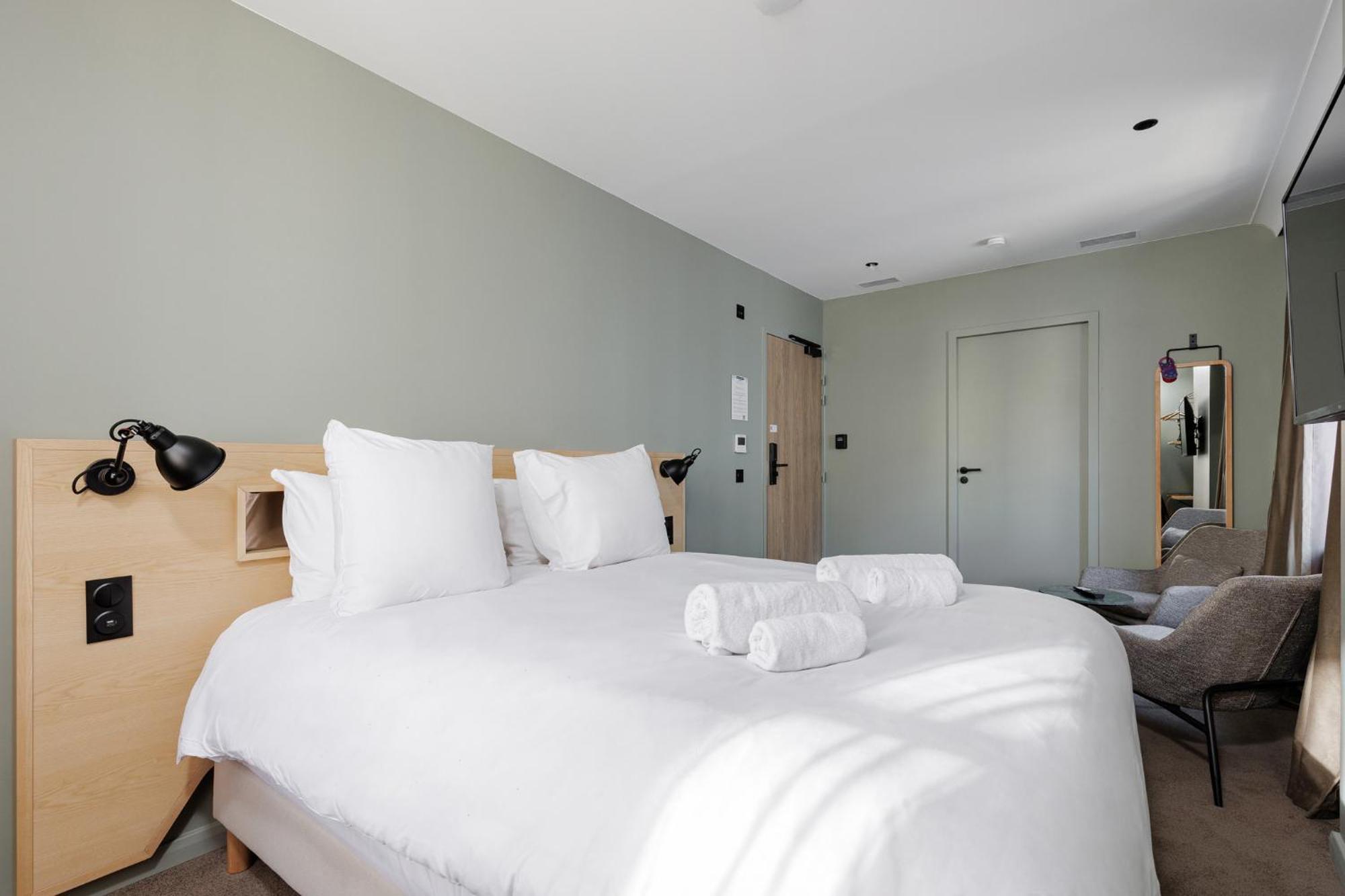 Hotel Des Sept - Entree Autonome, Reception En Ligne - Encore Mieux Orléans Exteriér fotografie